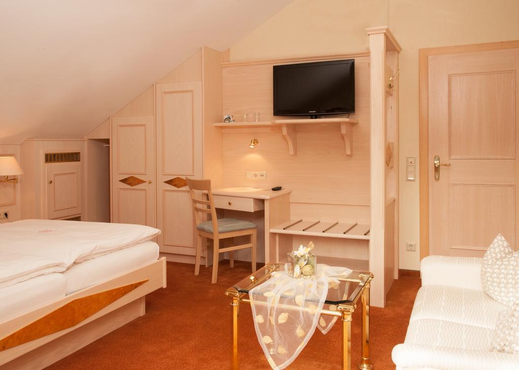 Hotel Zum Weissen Stein Kirchen (Rhineland-Palatinate) Quarto foto