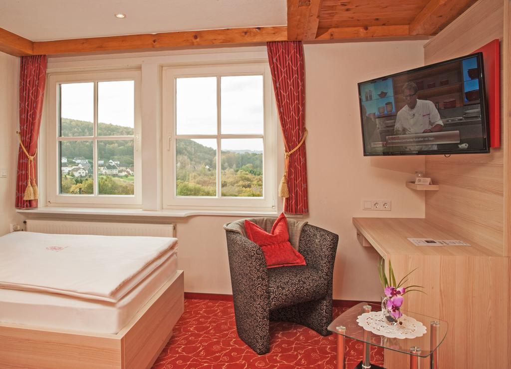 Hotel Zum Weissen Stein Kirchen (Rhineland-Palatinate) Quarto foto
